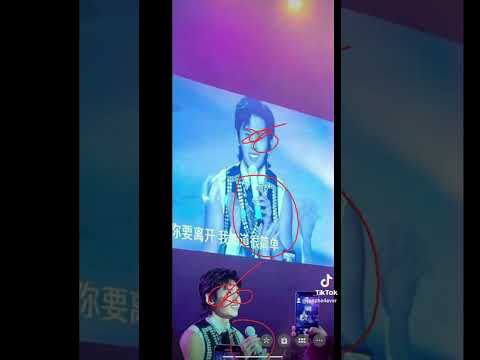 look that hand 🤣 so strange ! Ha Ha Ha 🤣 #zhangsanjian is not #zhangzhehan