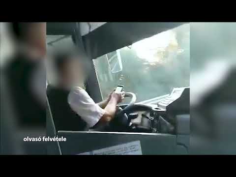 Chatelő buszsofőr, könyökök 5 és 7 óránál