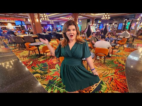 I Stayed at the NEW EL Cortez Hotel & Casino in Las Vegas! 🤩