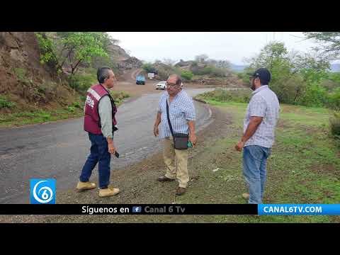 Video: Tarda SEIDUM más de un año en dar mantenimiento a carretera de Piscila, Colima