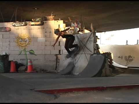 Girl Skateboarders - Marginal Way (2009)