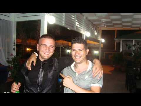 Adi      Femer Materialiste