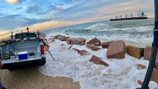 *Tidal Wave* at the Texas City Dike!!! This monster is why everyone fishes here (S7 E52)