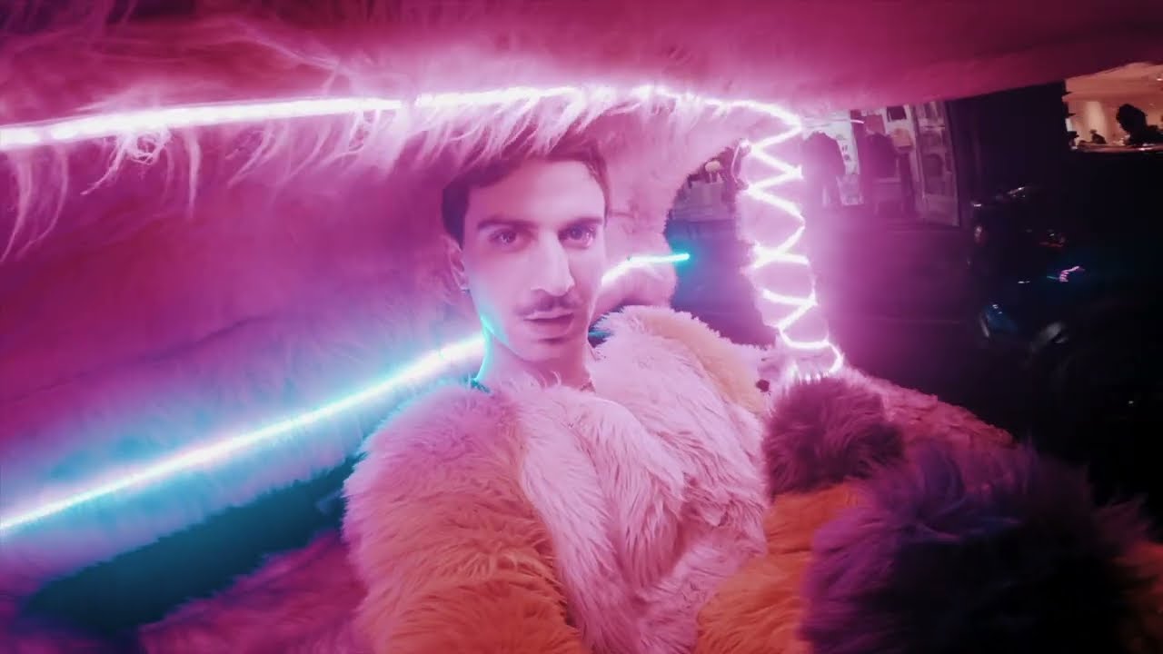  mit dem Titel 'Psycho' / Video ((jetzt ansehen))
