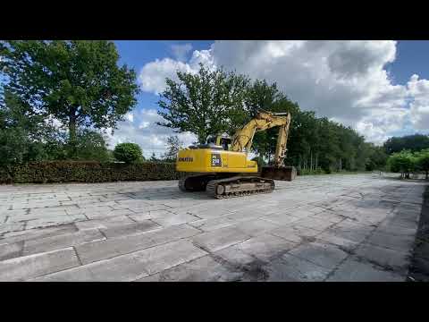 Gebraucht Tracked excavator Komatsu PC210 LC-8 Year 2012