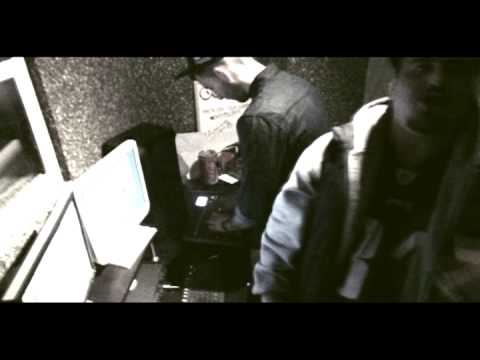 b.Walls Sessions 3 - Alejo Ambros (elHueko)