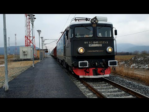 EA-060 Constantin Grup cu tren marfar (4K) în Halta Bretea Mureșeană