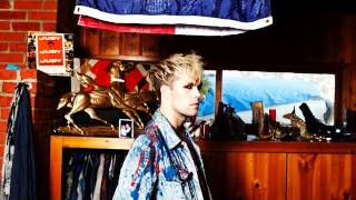 Semi Precious Weapons "Drink" Bedroom Tour