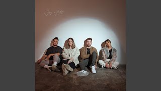 Gray & White Lyrics Spanish Translation