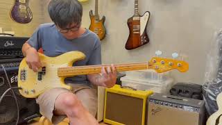 Video thumbnail for FENDER AMERICAN VINTAGE '58 PRECISION BASS,WHITE BLONDE by theoldiesmusics