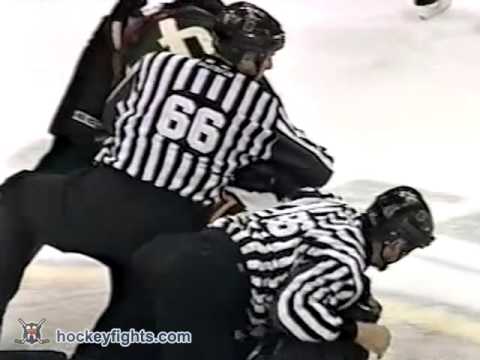 Andrei Nazarov vs Steve Montador Mar 24, 2003