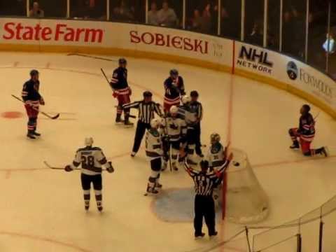 Final seconds of Rangers' 5-2 win vs. Sharks - October 31, 2011
