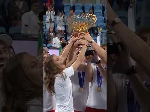 Team Poland LIFT the trophy 🎉