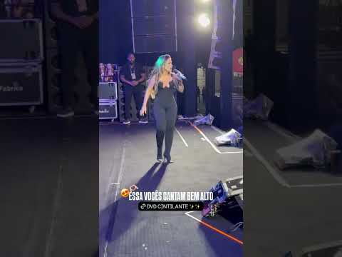 Simone Mendes radiante no show em Lagoa Grande Pernambuco #simonemendes #show #sertanejo #shorts#top