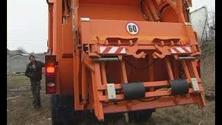 Феодосийские коммунальщики презентовали новую технику