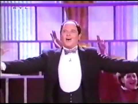 Jason Alexander TV theme medley at 1994 Emmys
