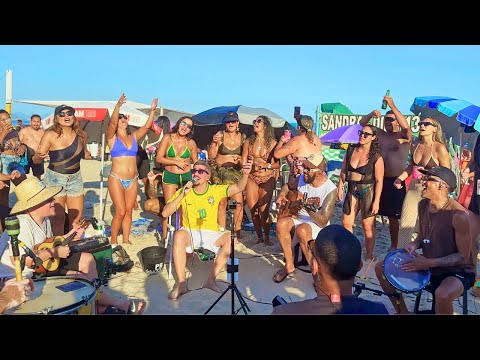 Pagode na Praia - Aquarela / Tiro ao Álvaro / Trem das Onze (COPACABANA)