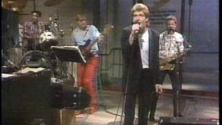 Huey Lewis - Heart of Rock &amp; Roll (live TV 1984)