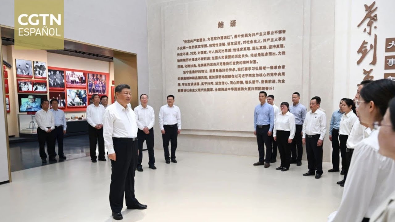 Xi Jinping visita el Parque Conmemorativo de Ye Jianying