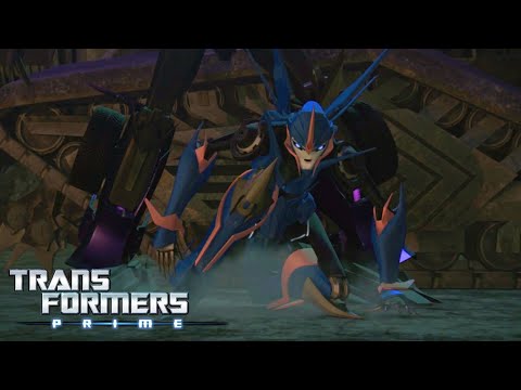 Autobots VS Decepticons! | Transformers: Prime | Clip | Animation | Transformers Official