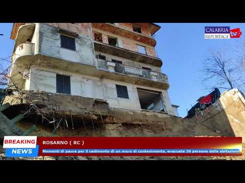 Rosarno: momenti di paura per il cedimento di un muro di contenimento, evacuate 30 persone.