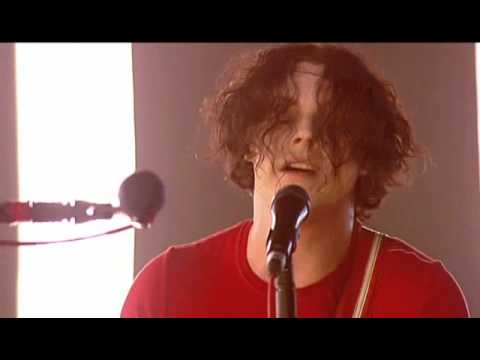 The White Stripes - Ball and Biscuit - PARIS 2007.avi
