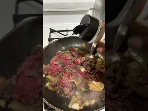 cook shaved steak with six bows #steak #cheesesteak