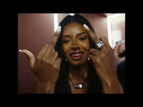 SKT - NON MI VERGOGNO feat. Guè, Ceejay, Mated (Music Video)