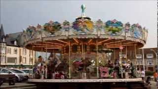 preview picture of video 'Le caroussel d'Arromanches-les-Bains'