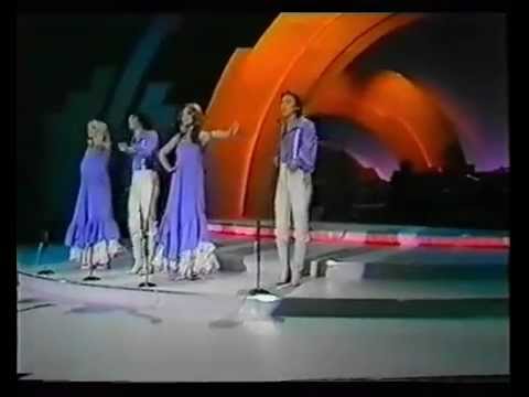 Eurovision 1977 - Greece-Pachalis,Marianna,Robet and Bessy-Mathema Solfege
