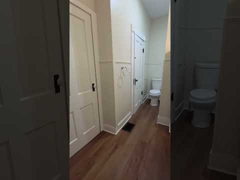Farmhouse in Greenfield property video
