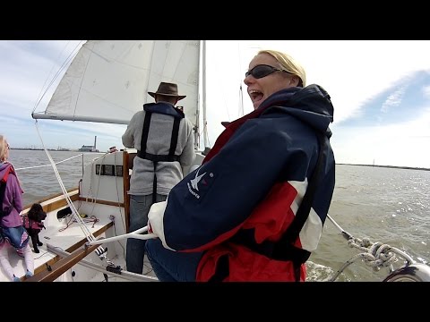 EP10 A look at our Red Fox, trailer sailor, sailing yacht