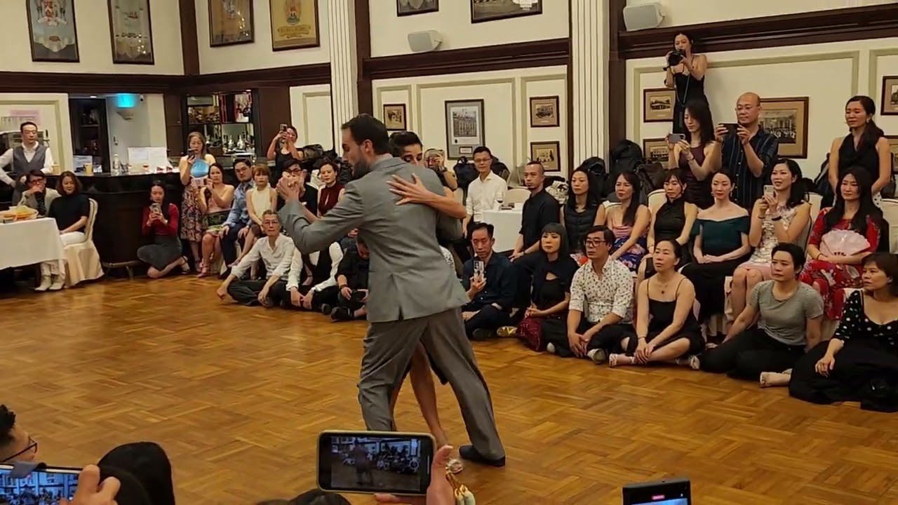 Gianpiero Galdi & Lorena Tarantino in Hong Kong  1/6