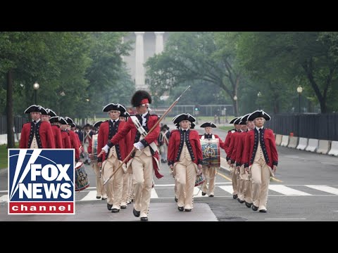 ARMY 250 PARADE: The Old Guard marches to 'Yankee Doodle'