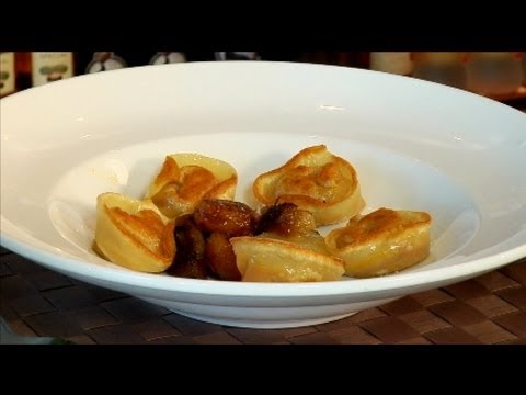 download lagu mp3 mp4 Fried Pumpkin Dumplings, download lagu Fried Pumpkin Dumplings gratis, unduh video klip Fried Pumpkin Dumplings