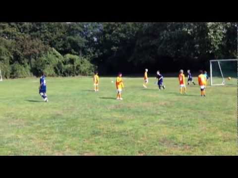 2te E Blau Weiss Spandau 03 vs Oranje7-1. avi