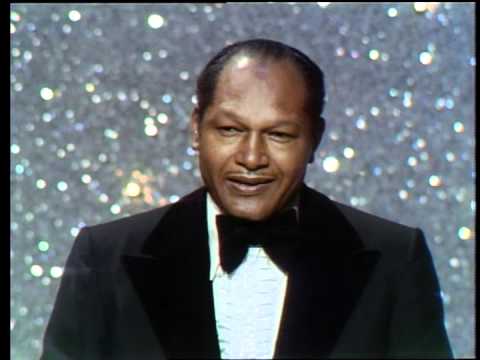 Gladys Knight & The Pips Win Favorite Pop/Rock Group - AMA 1975