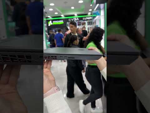 Notebook Gamer MSI Vector 16 HX AI A2XWIG-050US 16" Intel Core Ultra 9-275HX 1TB SSD 16GB RAM NVIDIA GeForce RTX 5080 - Cinza - 3