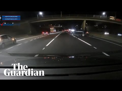 Dashcam footage shows driver swerving violently across M25