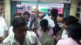 preview picture of video 'Awesome Video Of Crowded Andheri Virar Fast Local Trains - Mumbai'