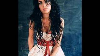 Bài hát Stronger Than Me - Nghệ sĩ trình bày Amy Winehouse