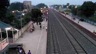 preview picture of video 'RadhikapurExp. #13146 Down #Radhikapurexpress'