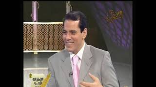 { مِن نَّجْوَىٰ ثَلَاثَةٍ إِلَّا هُوَ رَابِعُهُمْ } لماذا بدأت الآية بالعدد ثلاثة؟ image