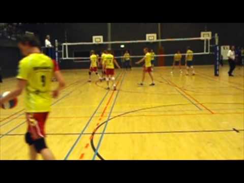Webton Hengelo vs Dynamo Apeldoorn  3-1