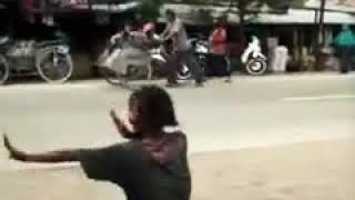Download lagu video clip ( tembang tresno ) versi orang gila bergoyang mp3 Download lagu video clip ( tembang tresno ) versi orang gila bergoyang mp3