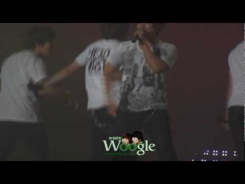 [FANCAM] 100306 LOTTE - 2PM Wooyoung