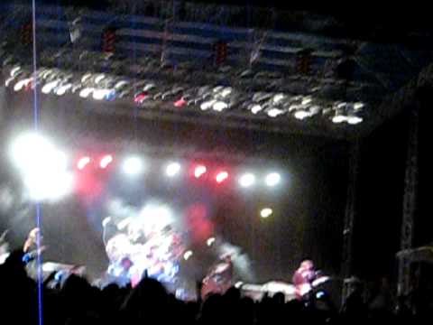 Korn- Coming undone, We will rock you, & Twisted transistor PDX Rockfest 2011