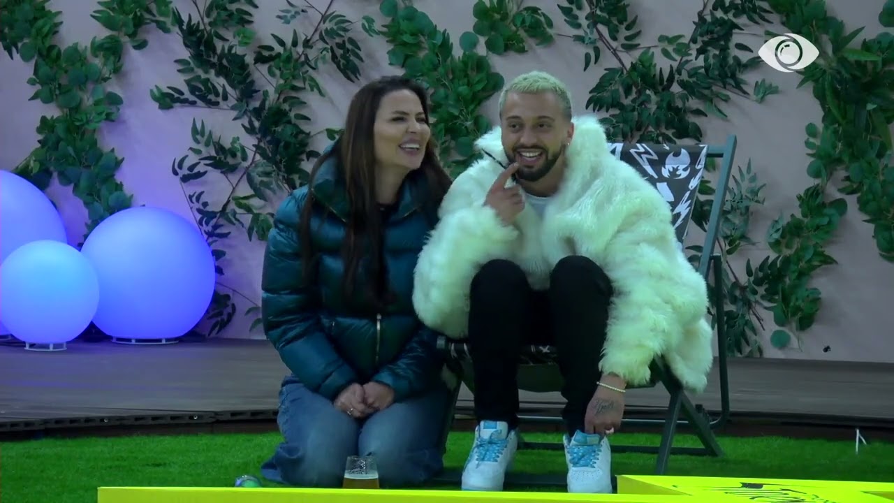 “Laerti ka dy karafila”/ Rozana dhe Gjesti vijojnë batutat për banorët