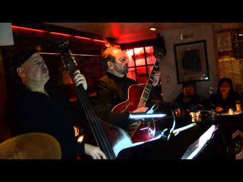 Rick Stone Trio at the Bar Next Door, Moose the Mooche