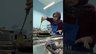 Download lagu Sama-sama membesarkan SEUHAH mp3